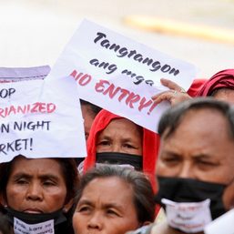 Vendors protest Cebu night market vehicle restriction