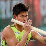 EJ Obiena welcomes lofty challenge by PATAFA chief after 6-meter vault